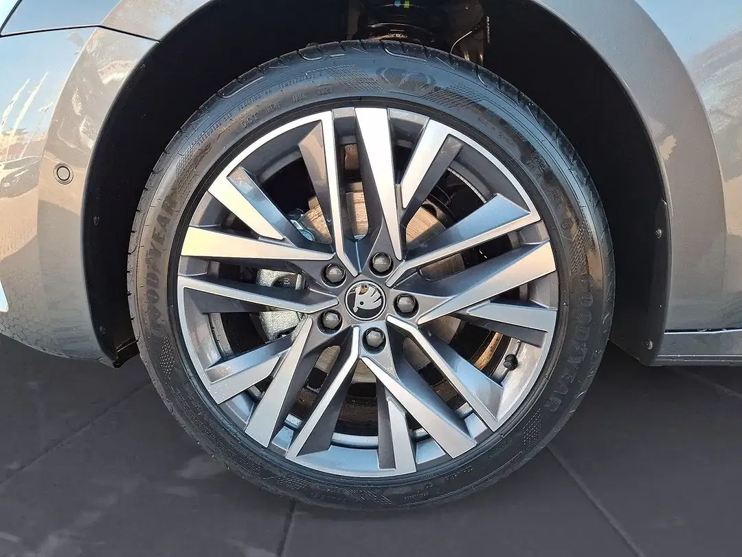 Skoda Octavia - Thumbnail 9
