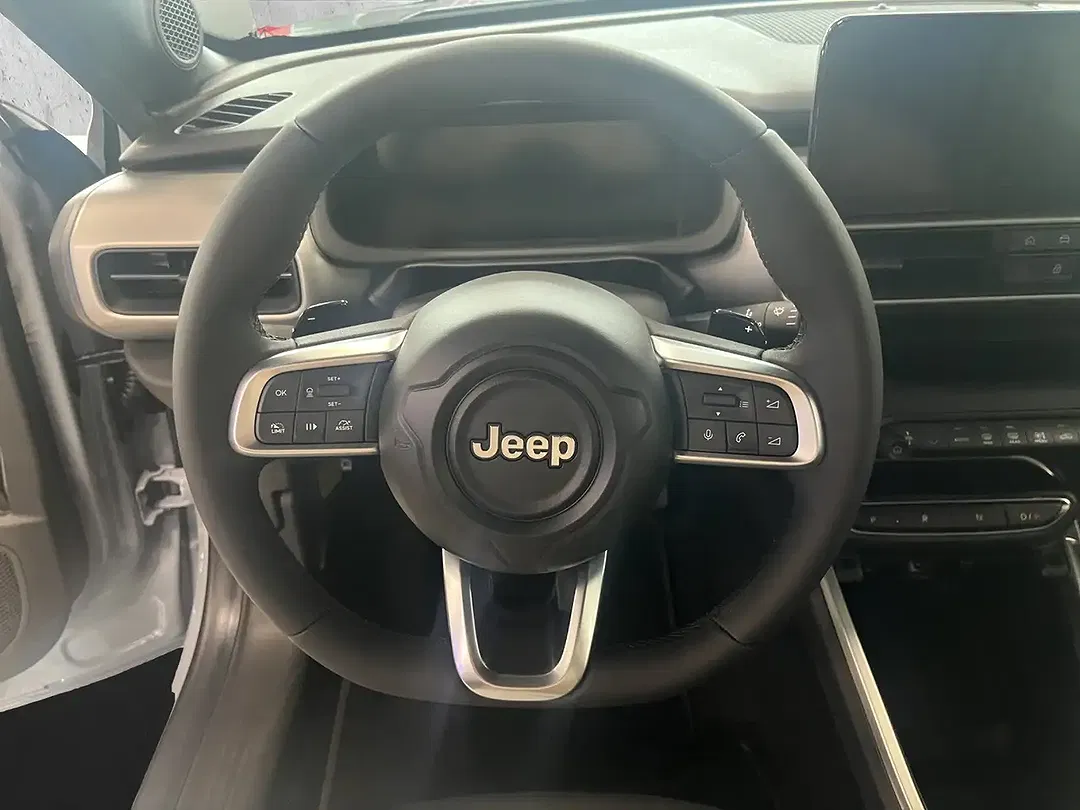 Jeep Avenger - Thumbnail 9