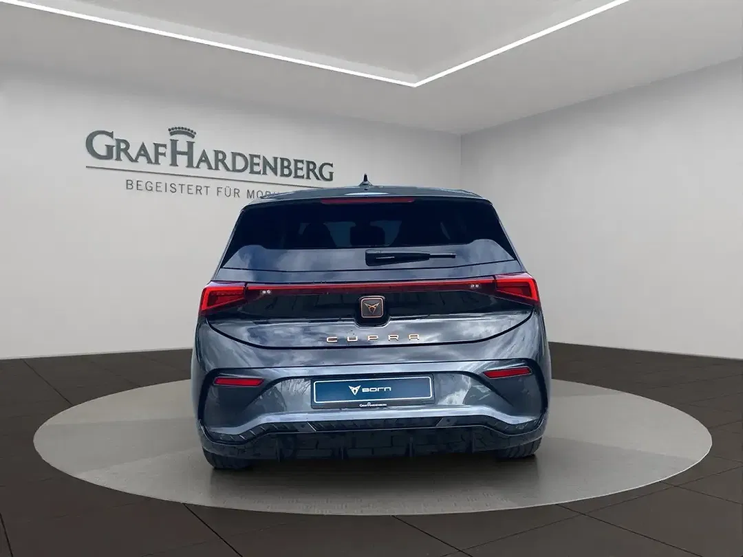 CUPRA Born - Thumbnail 5