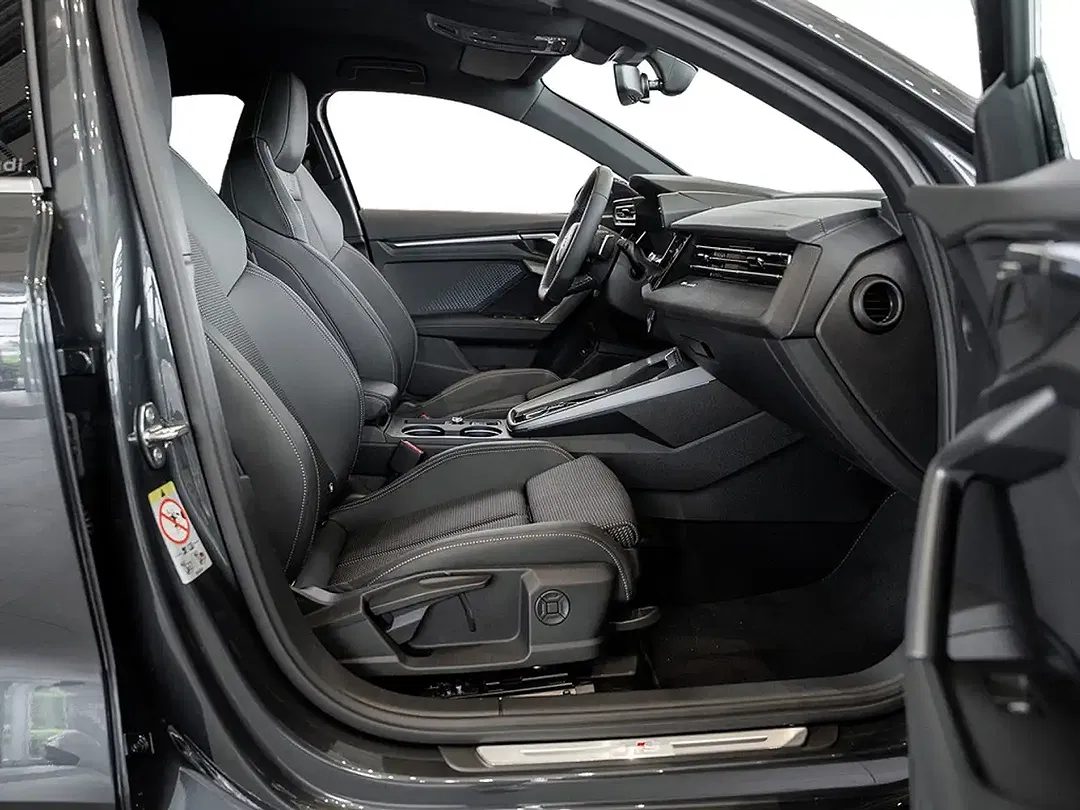 Audi A3 - Thumbnail 2