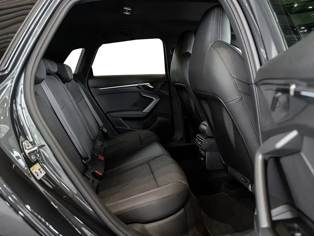Audi A3 - Thumbnail 4