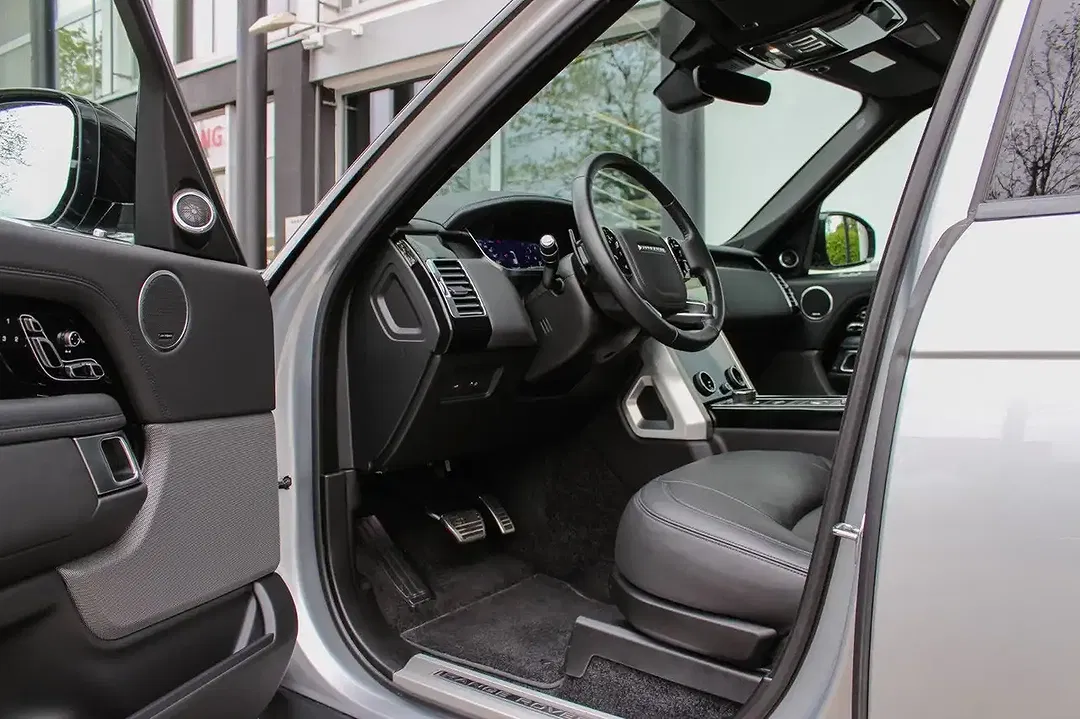 Land Rover Range Rover - Thumbnail 9