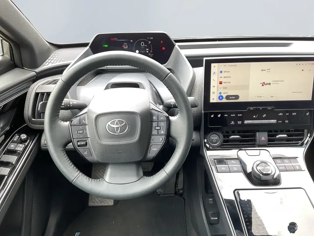 Toyota bZ4X - Thumbnail 9