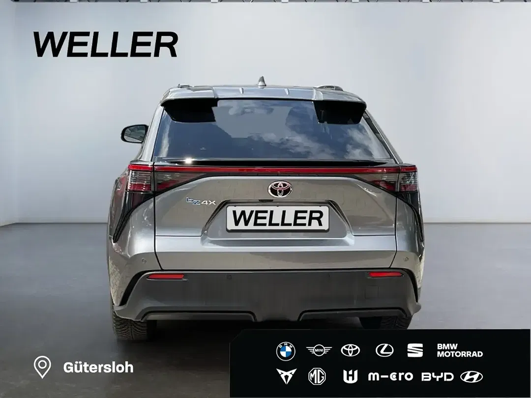 Toyota bZ4X - Thumbnail 5