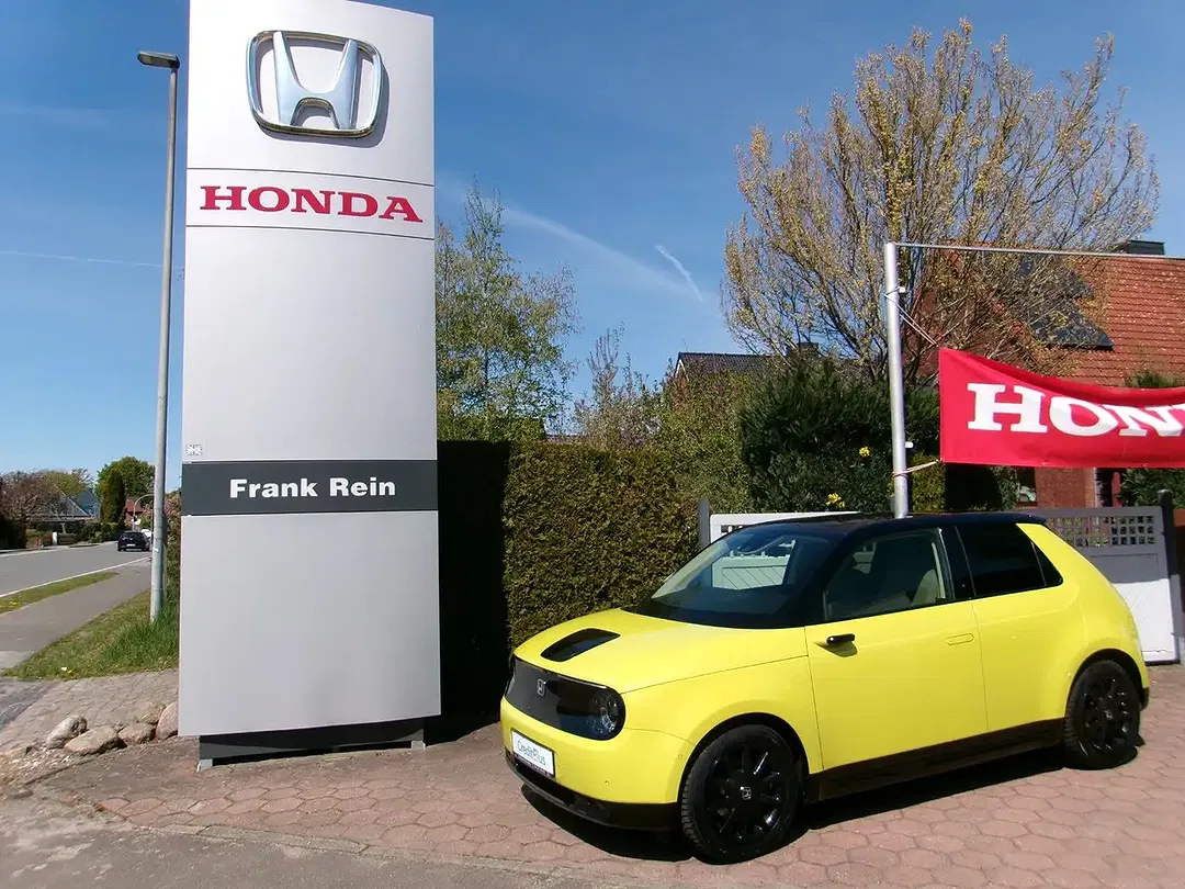 Honda e - Thumbnail 2