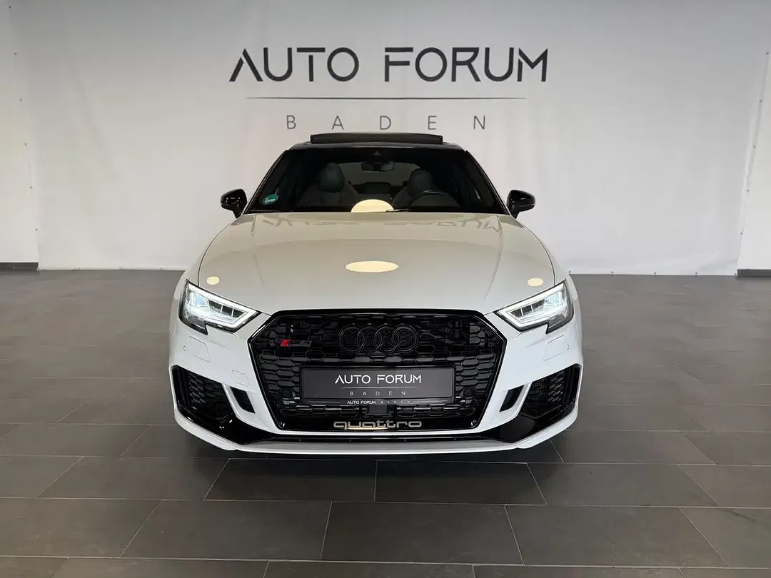 Audi RS3 - Thumbnail 2
