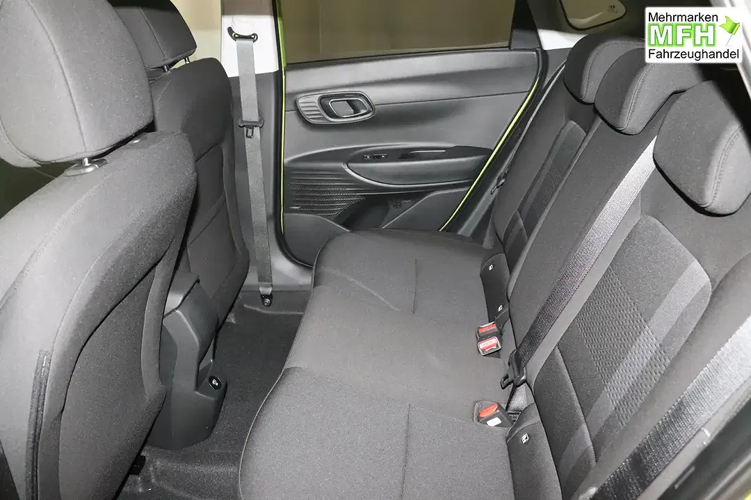Hyundai i20 - Thumbnail 10