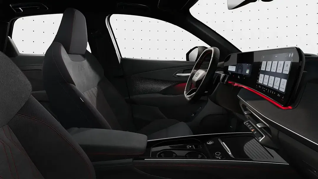 Audi Q3 - Thumbnail 3