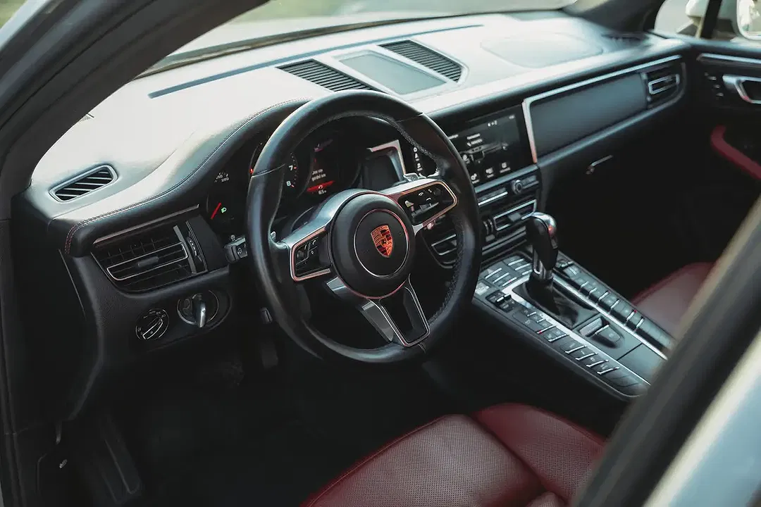 Porsche Macan - Thumbnail 10