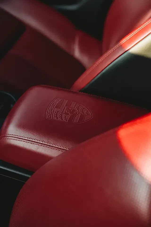 Porsche Macan - Thumbnail 13