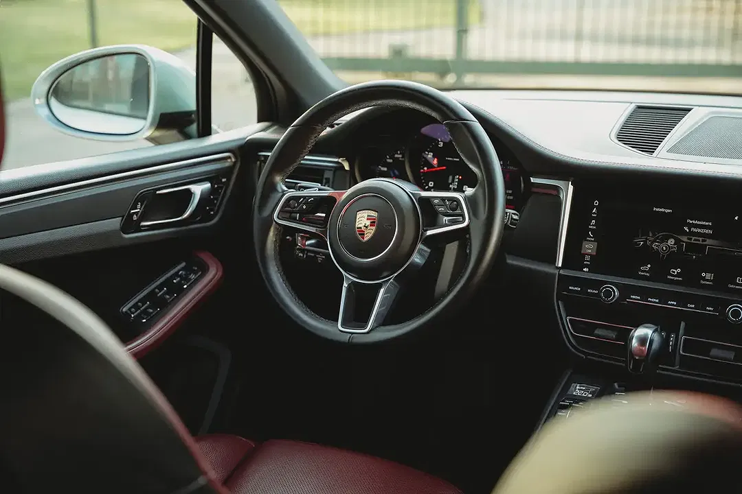 Porsche Macan - Thumbnail 17