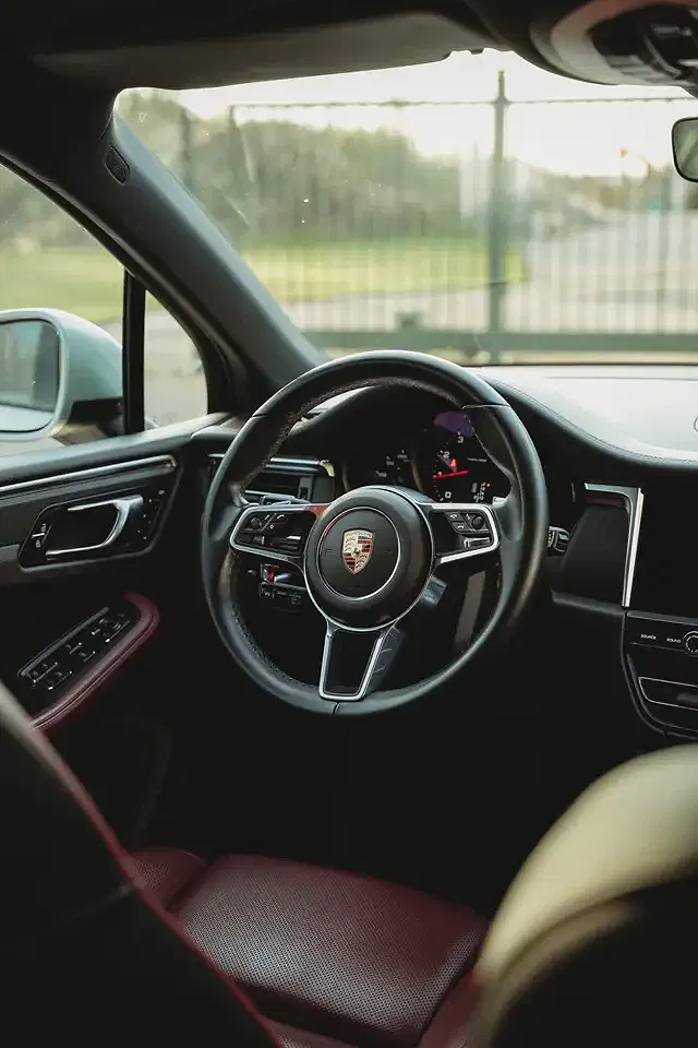 Porsche Macan - Thumbnail 18