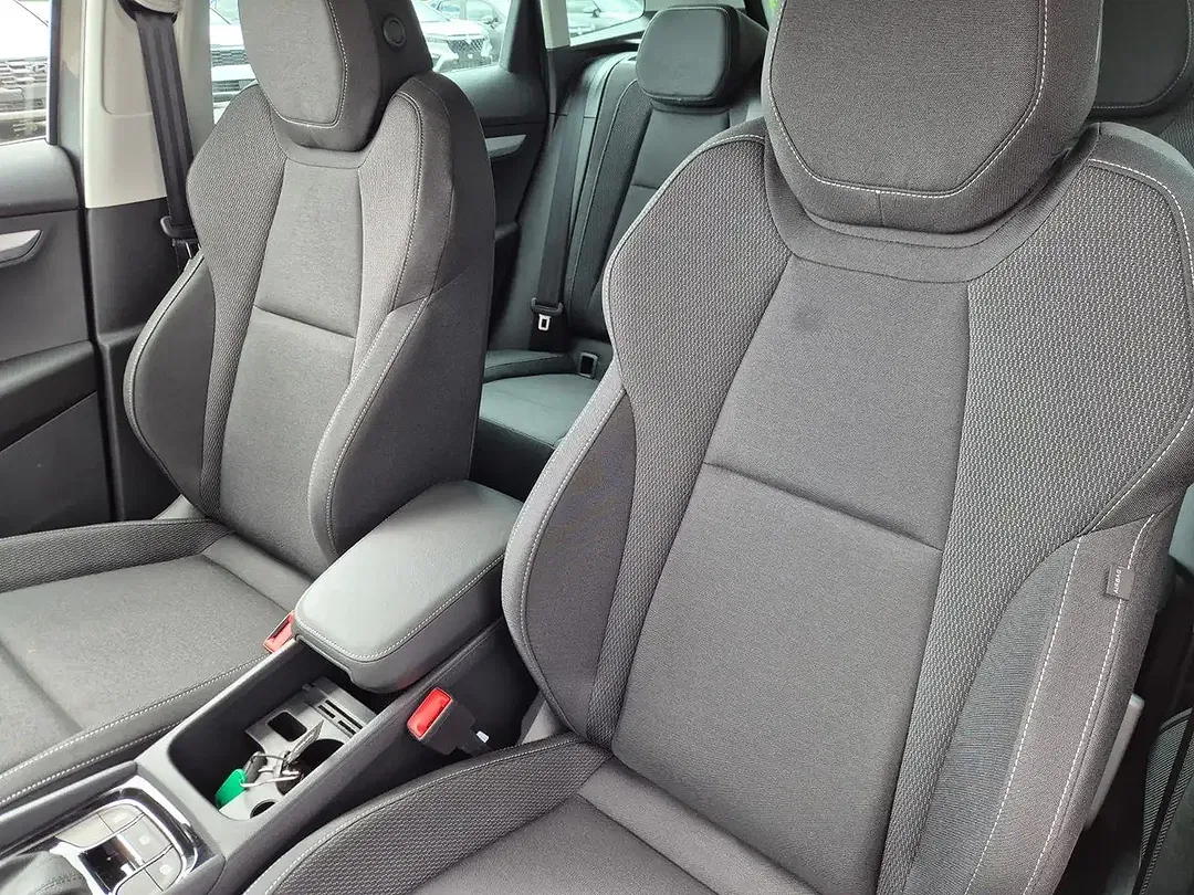 Skoda Karoq - Thumbnail 11