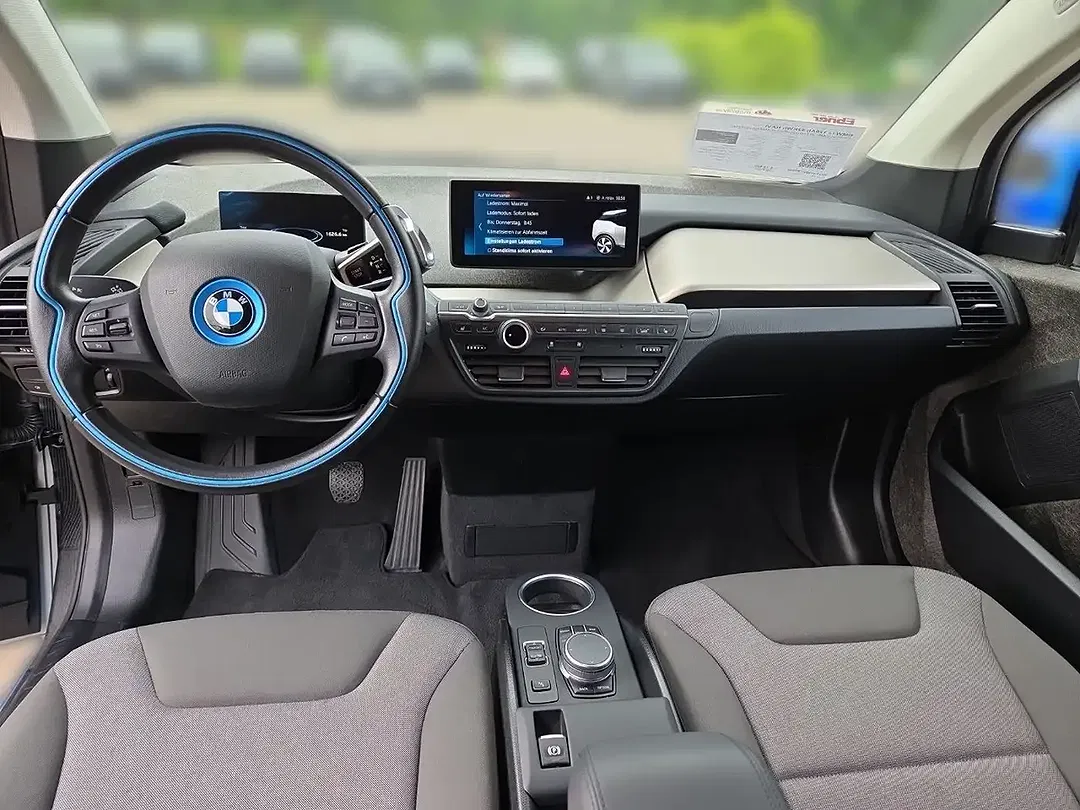 BMW i3 - Thumbnail 9