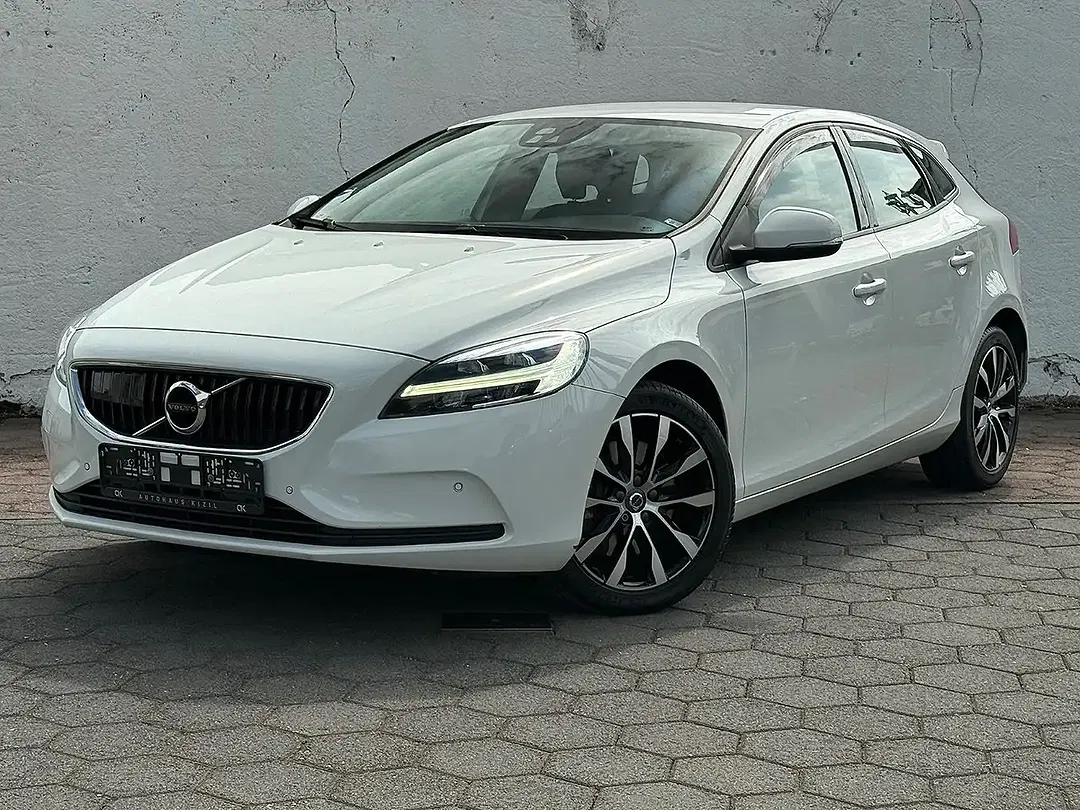 Volvo V40 Momentum