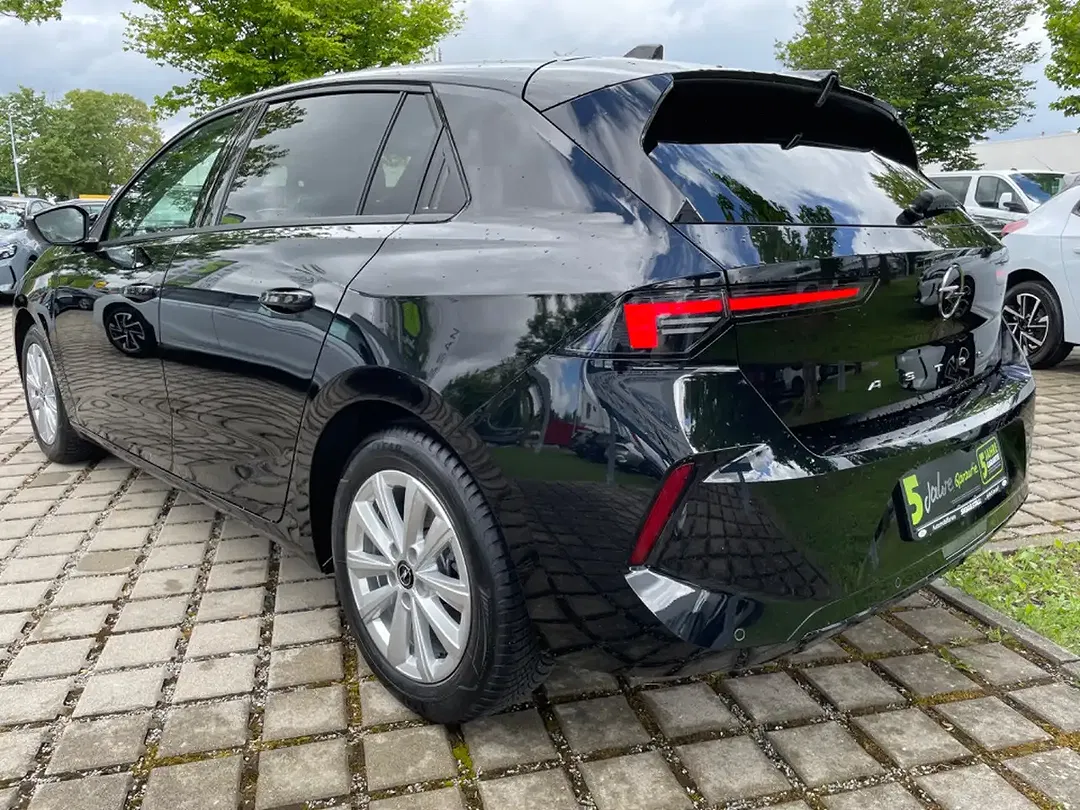 Opel Astra - Thumbnail 4