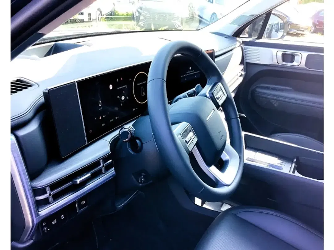Hyundai SANTA FE - Thumbnail 6