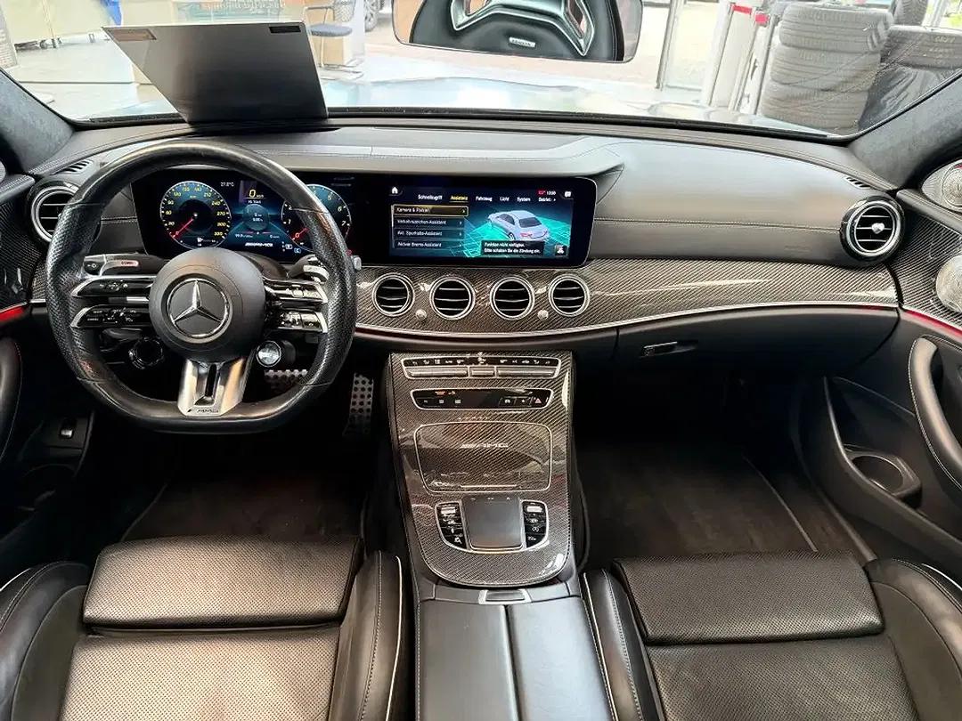 Mercedes-Benz E 63 AMG - Thumbnail 15