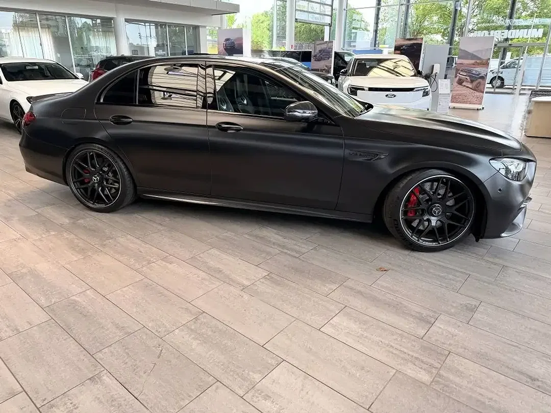 Mercedes-Benz E 63 AMG - Thumbnail 5