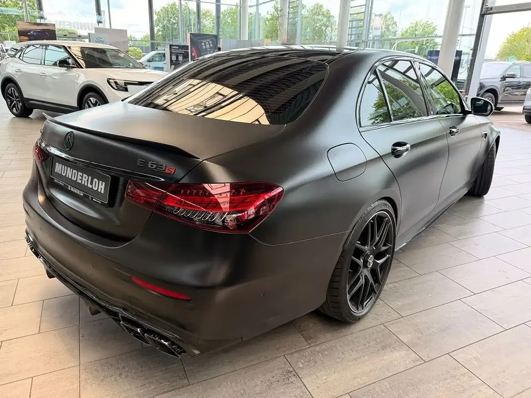 Mercedes-Benz E 63 AMG - Thumbnail 6