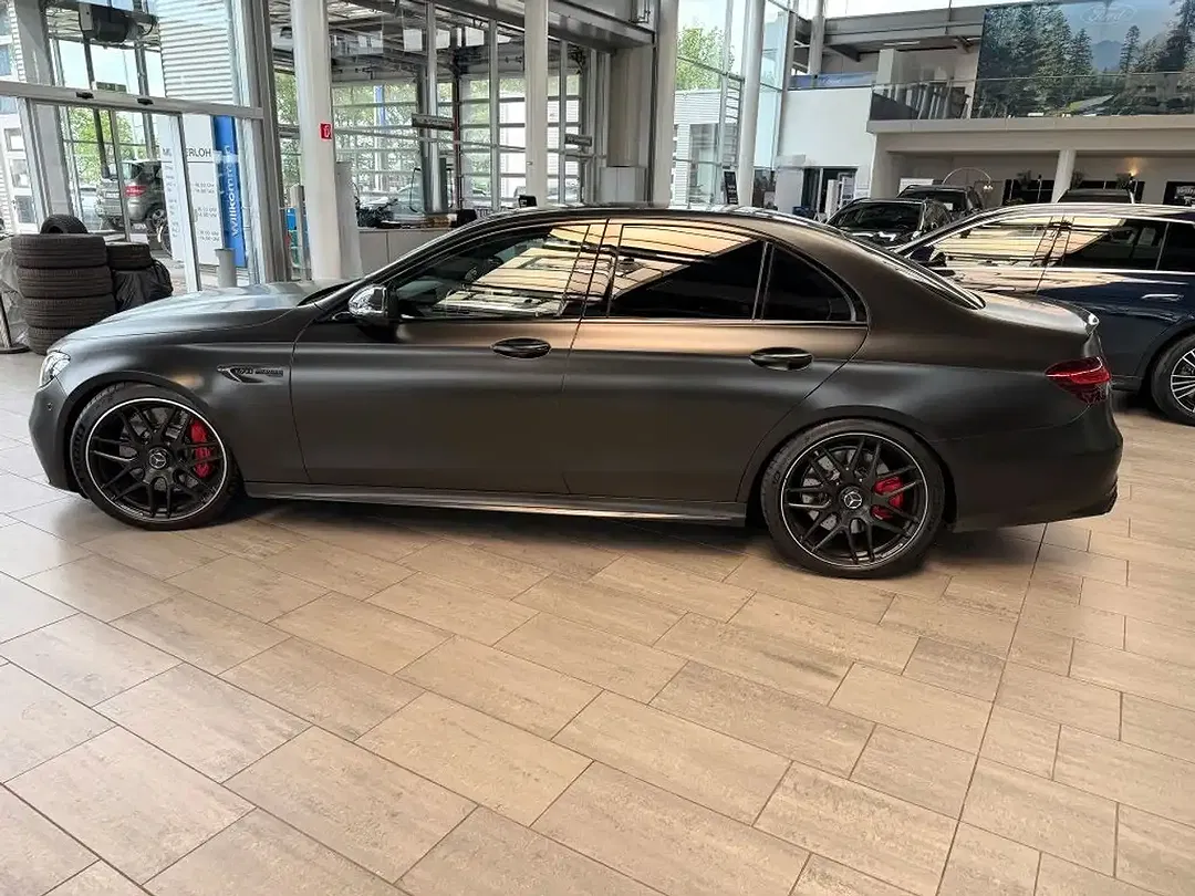 Mercedes-Benz E 63 AMG - Thumbnail 7