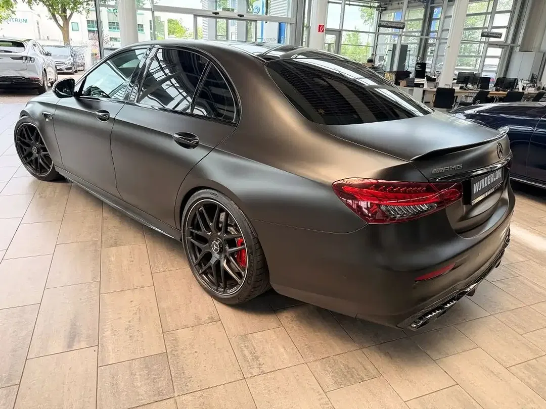 Mercedes-Benz E 63 AMG - Thumbnail 8