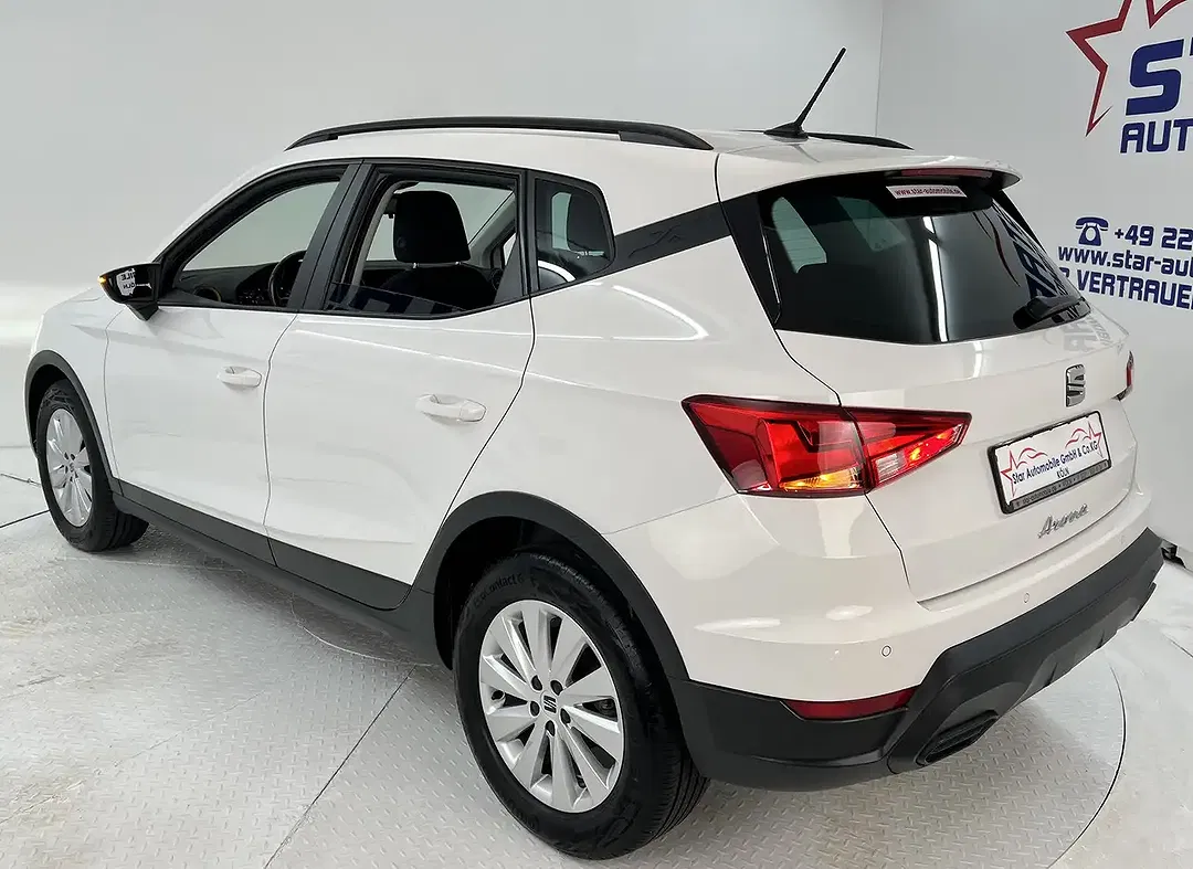 SEAT Arona - Thumbnail 9