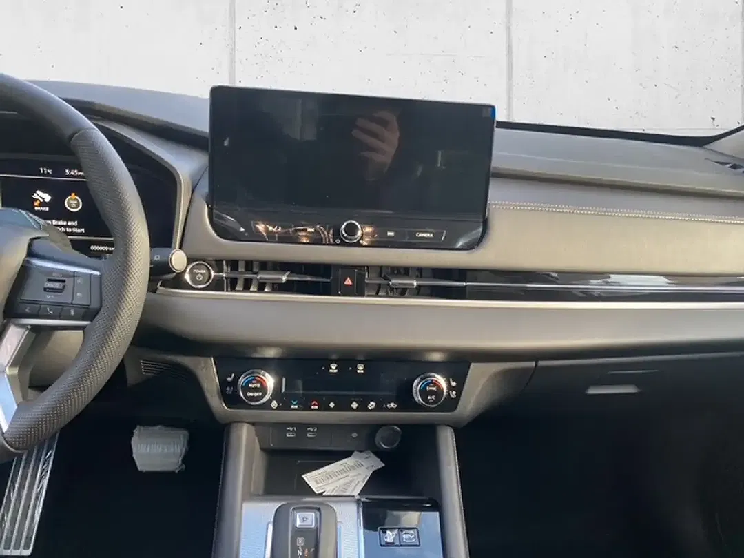 Mitsubishi Outlander - Thumbnail 13