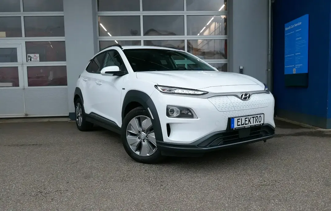 Hyundai KONA - Thumbnail 3