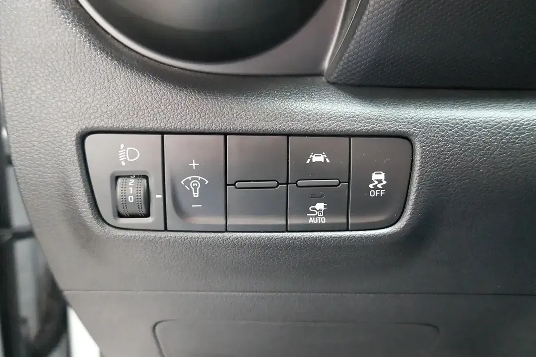 Hyundai KONA - Thumbnail 6
