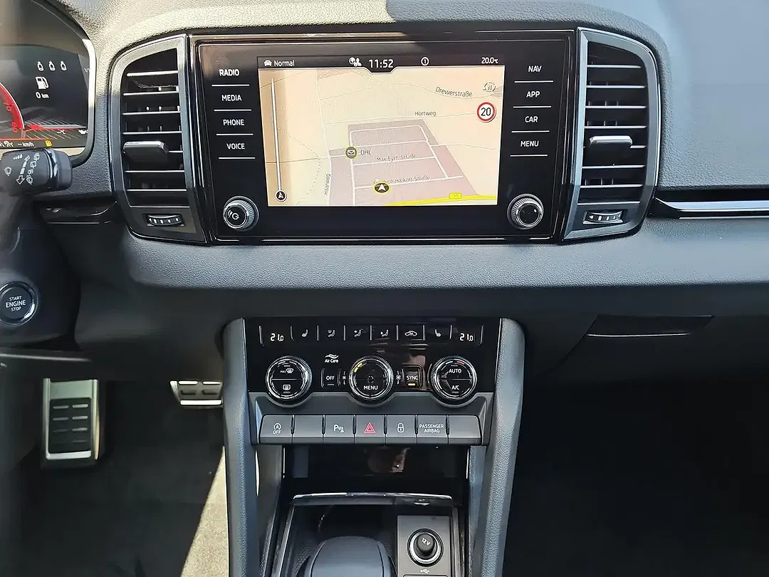 Skoda Karoq - Thumbnail 13