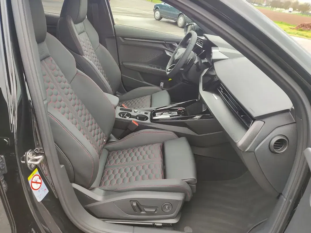 Audi RS3 - Thumbnail 11
