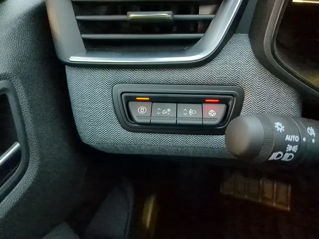 Renault Clio - Thumbnail 11