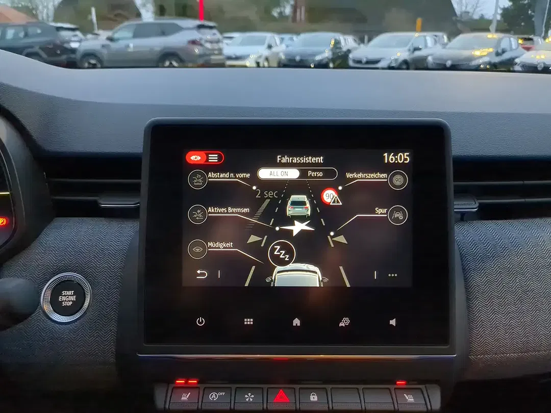 Renault Clio - Thumbnail 15