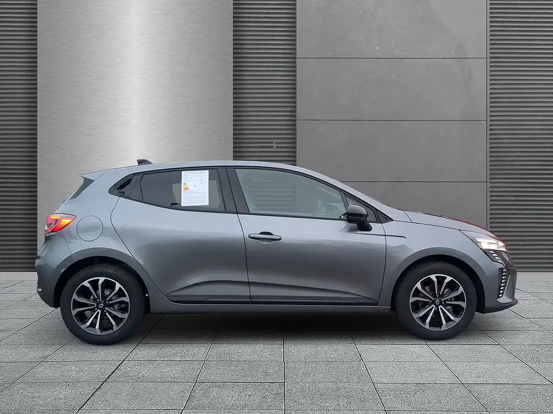 Renault Clio - Thumbnail 2