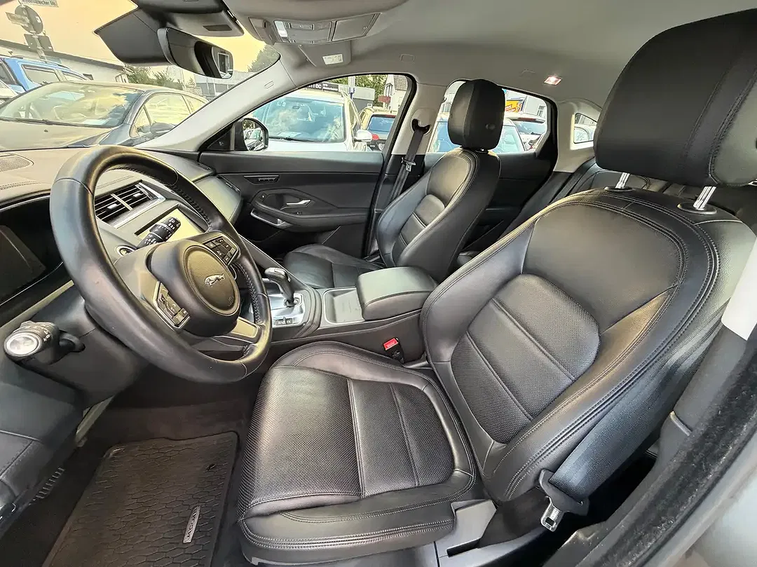 Jaguar E-Pace - Thumbnail 8