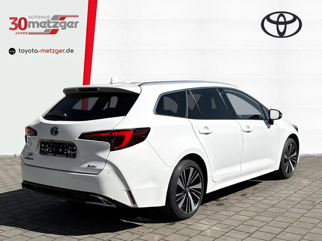 Toyota Corolla - Thumbnail 3