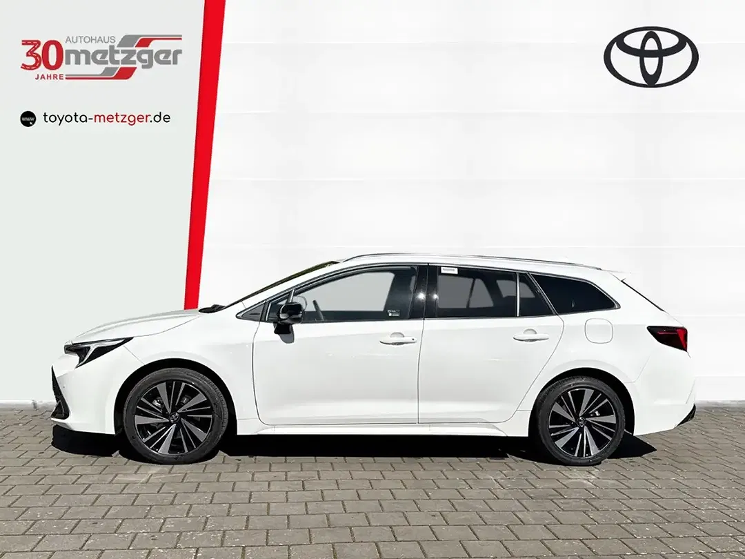 Toyota Corolla - Thumbnail 5