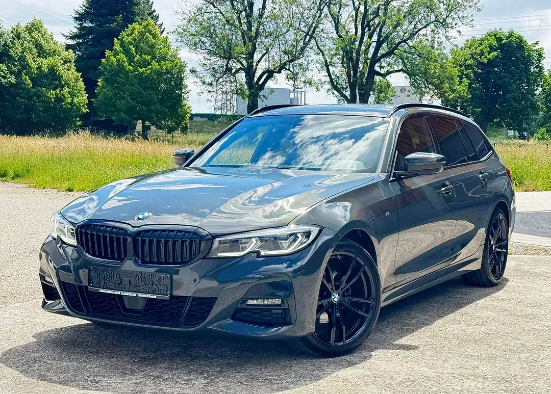 BMW 320 - Thumbnail 1