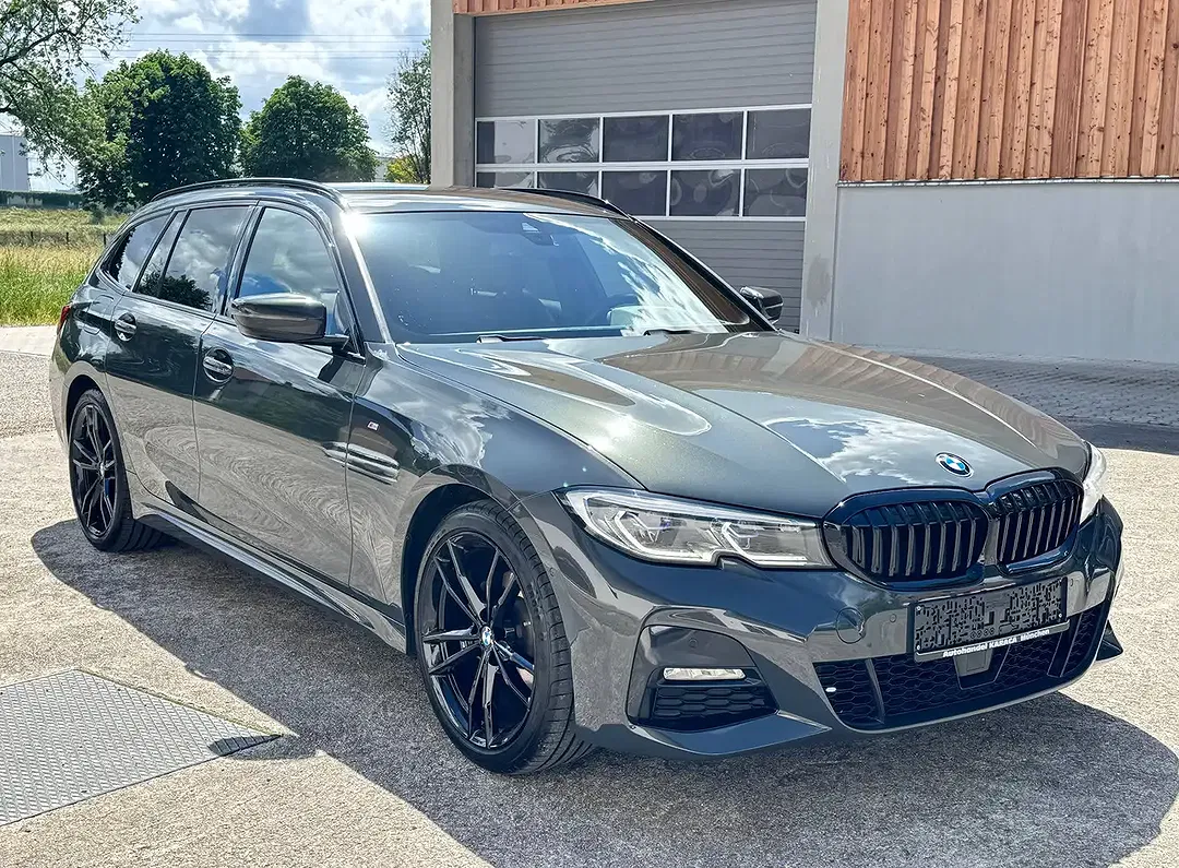 BMW 320 - Thumbnail 3