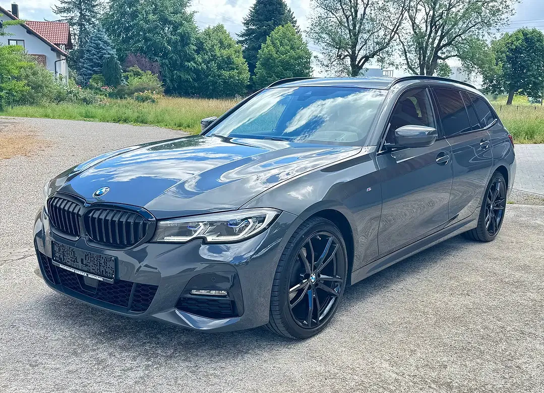 BMW 320 - Thumbnail 4