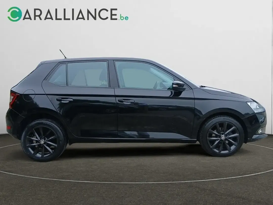 Skoda Fabia - Thumbnail 4