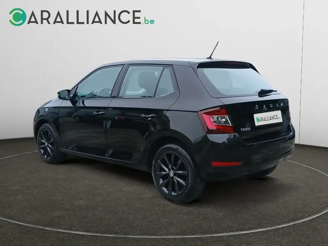 Skoda Fabia - Thumbnail 5