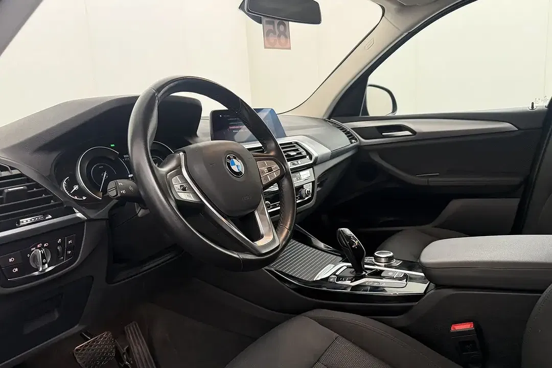 BMW X3 - Thumbnail 16