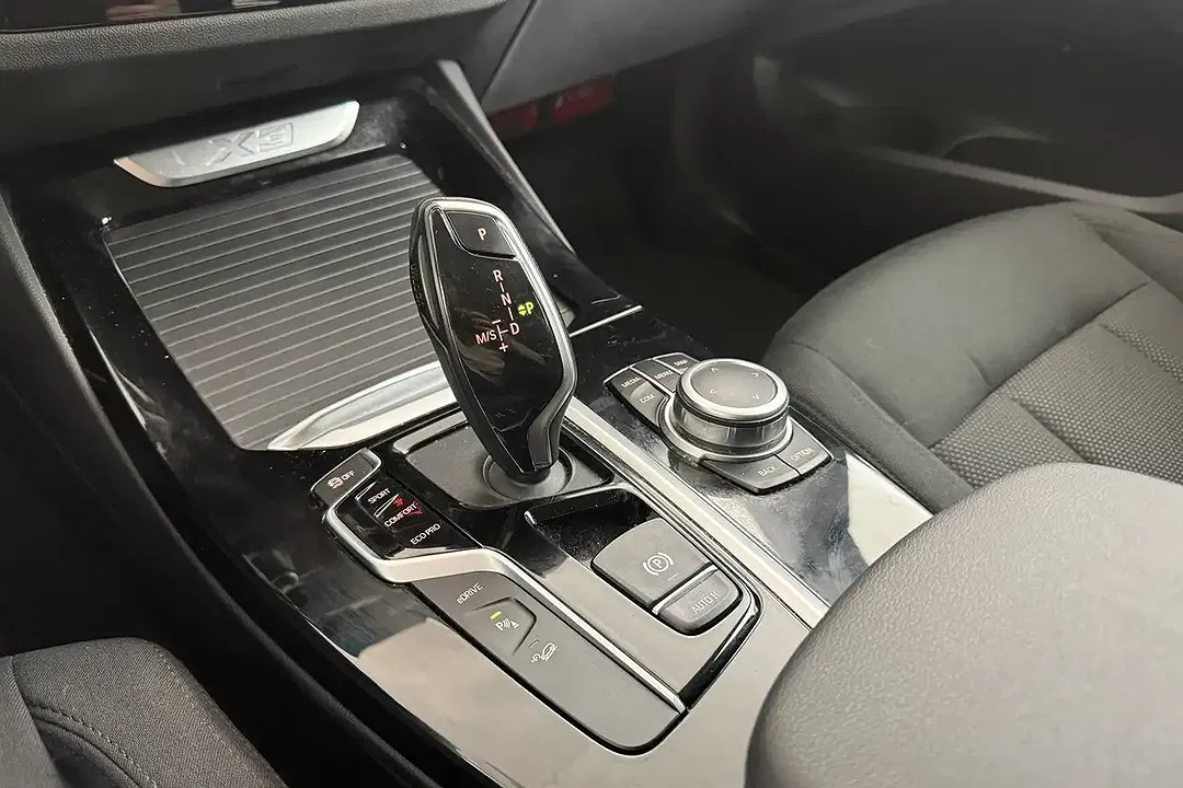 BMW X3 - Thumbnail 22