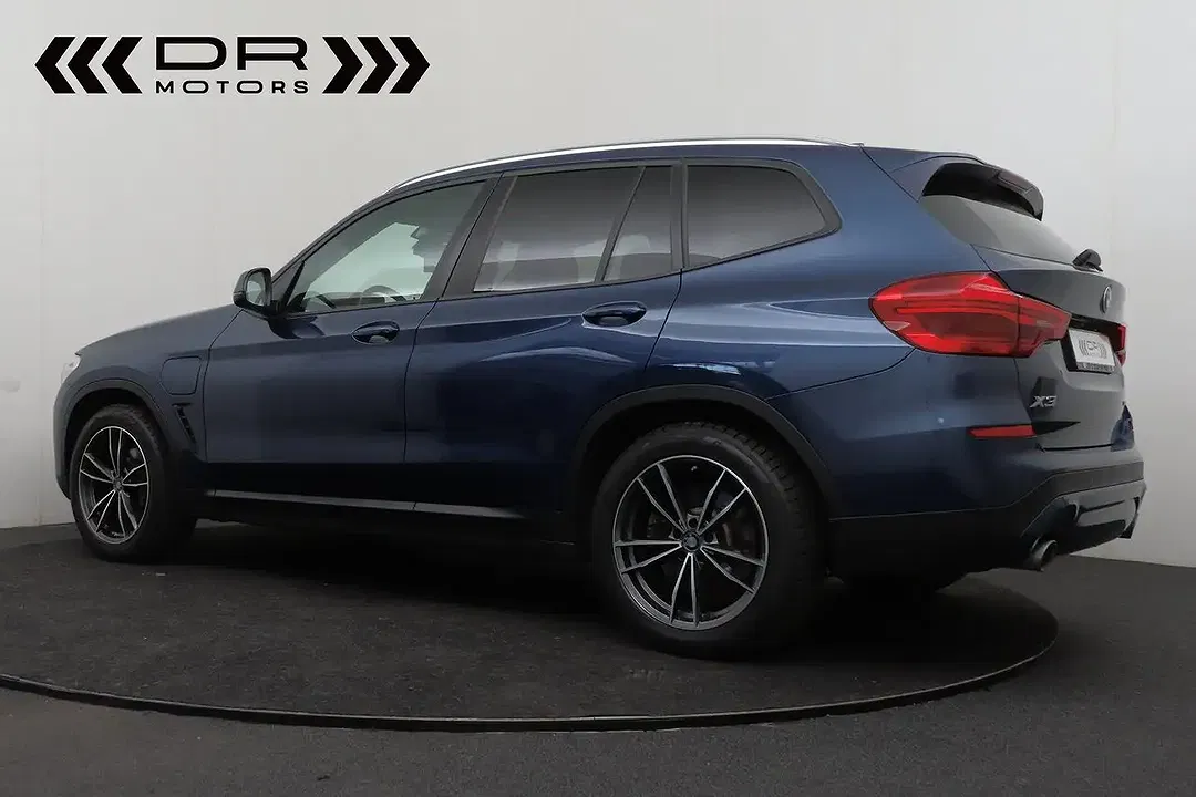 BMW X3 - Thumbnail 3