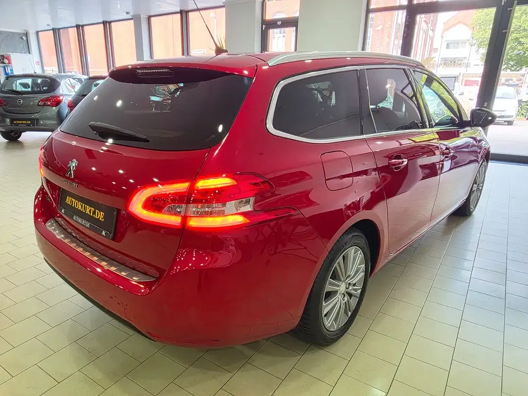 Peugeot 308 - Thumbnail 12