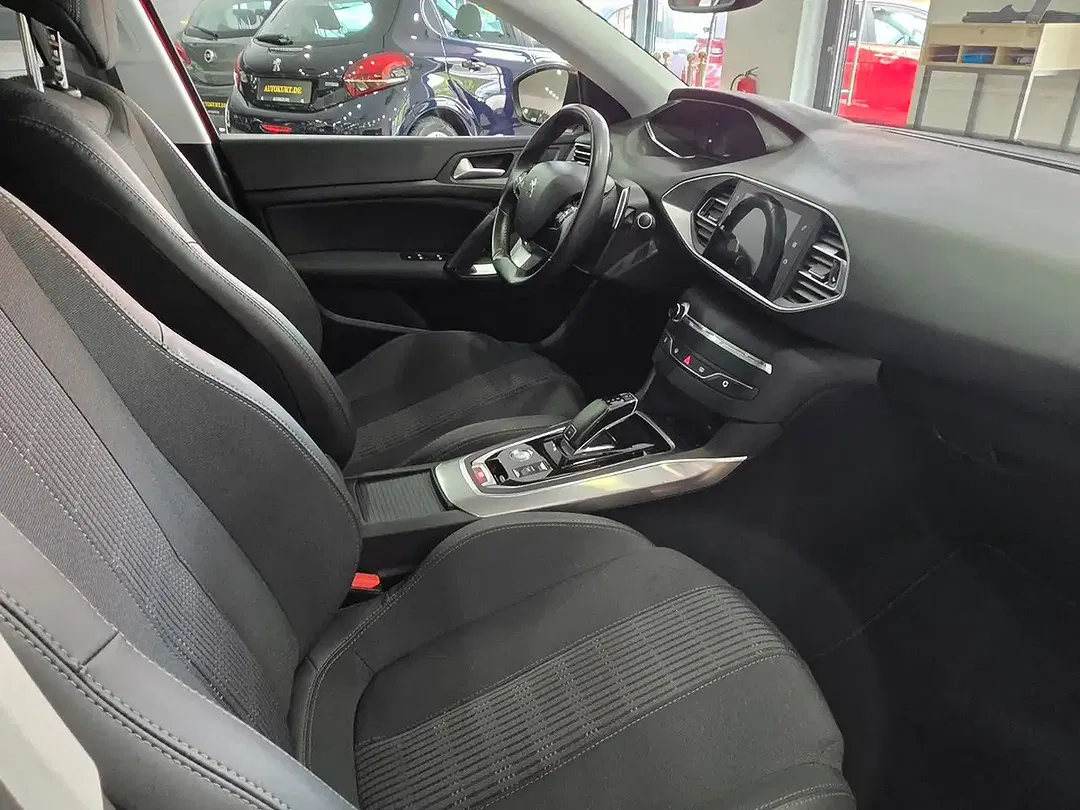 Peugeot 308 - Thumbnail 14