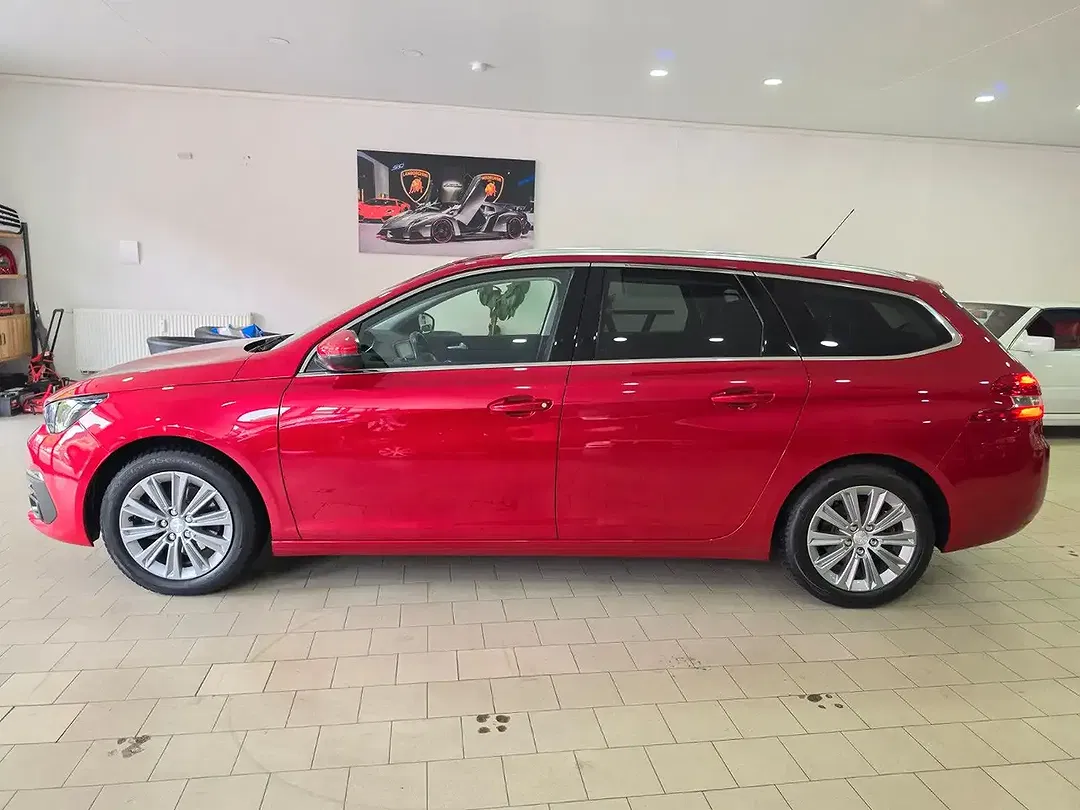 Peugeot 308 - Thumbnail 3