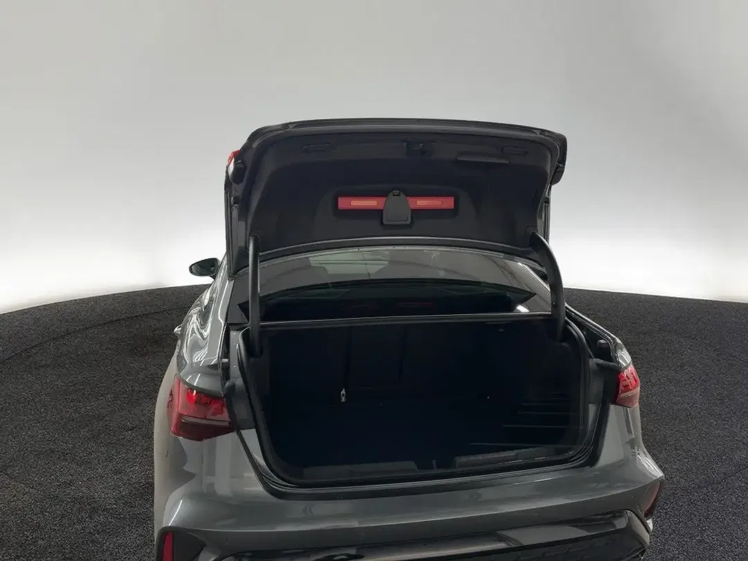Audi A3 - Thumbnail 3